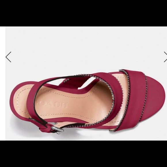 Rylie Sandal - Picture 3 of 5